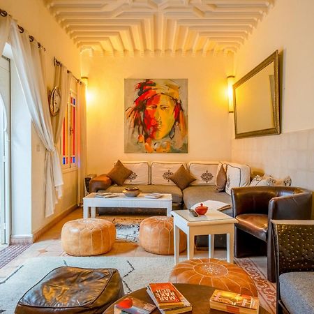 Riad Awinati Location Privatisee ,Piscine Chauffee , Beau Rooftop Марракеш Экстерьер фото