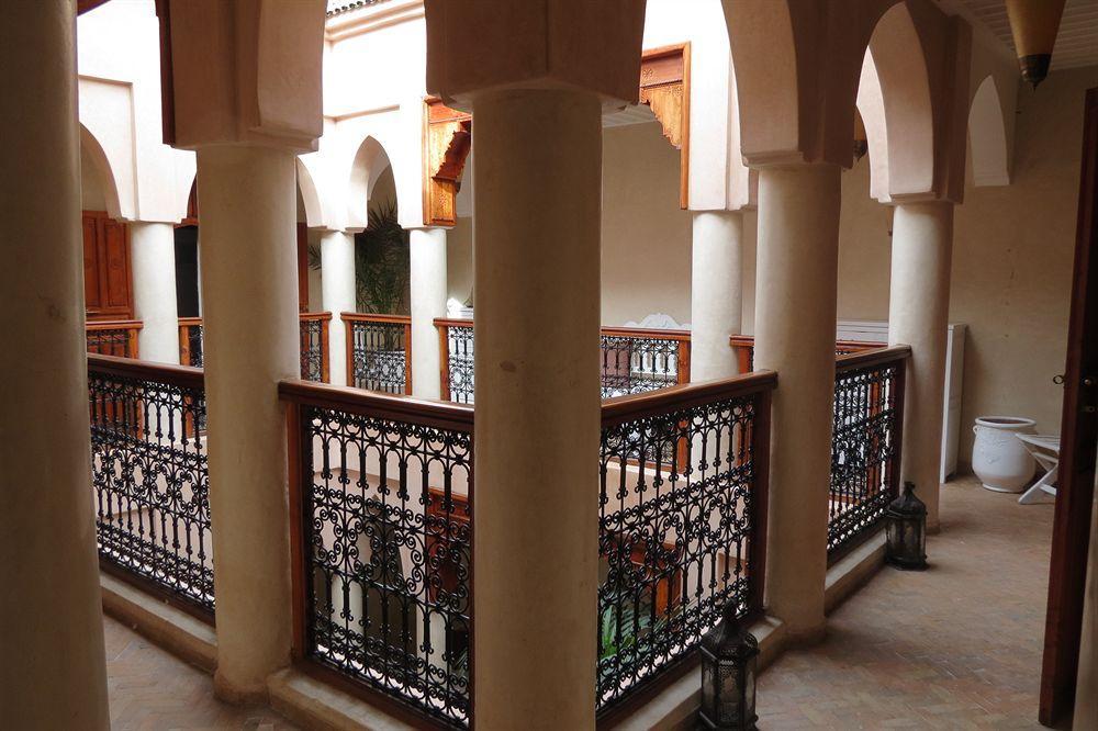 Riad Awinati Location Privatisee ,Piscine Chauffee , Beau Rooftop Марракеш Экстерьер фото