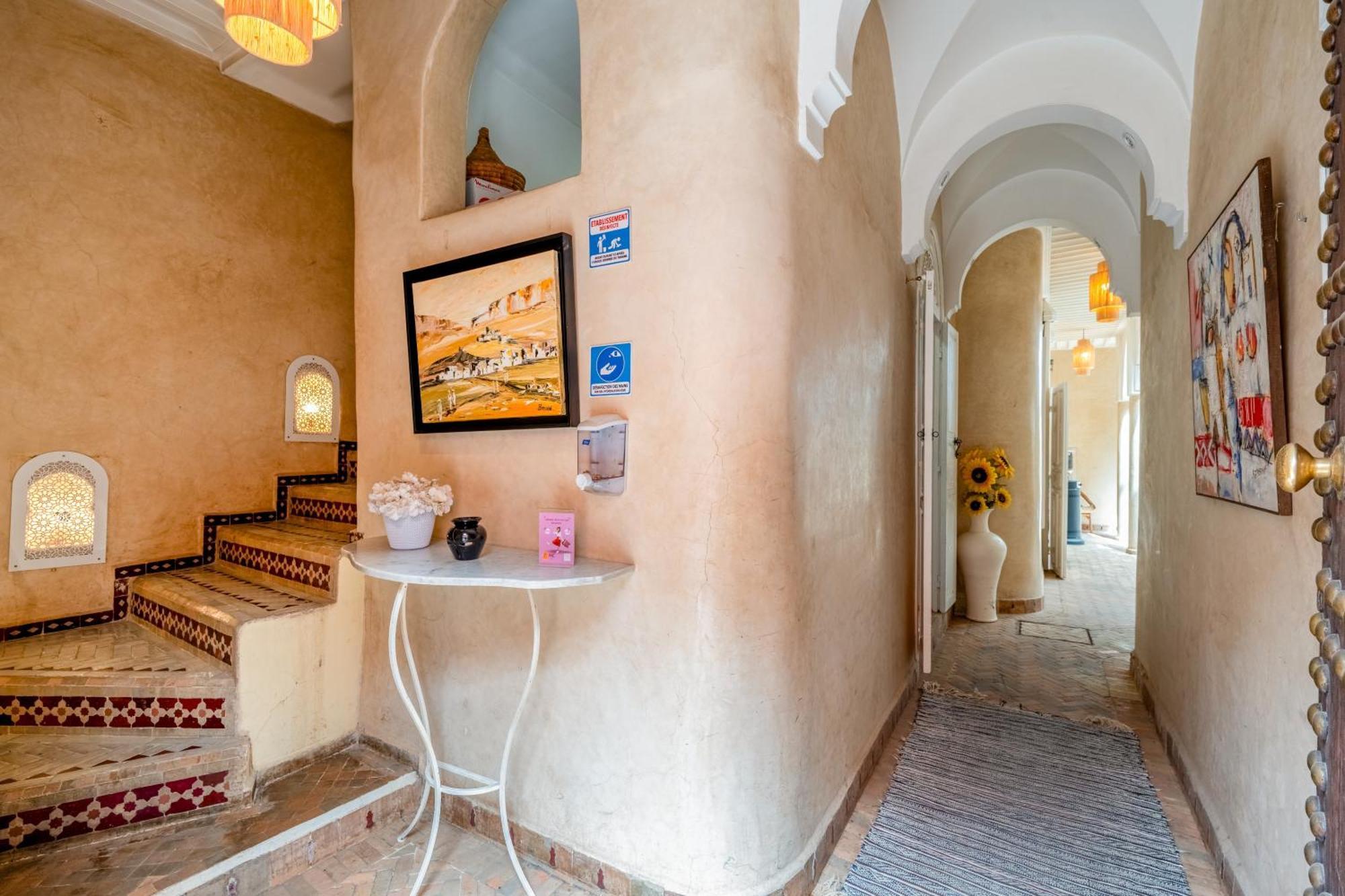 Riad Awinati Location Privatisee ,Piscine Chauffee , Beau Rooftop Марракеш Экстерьер фото